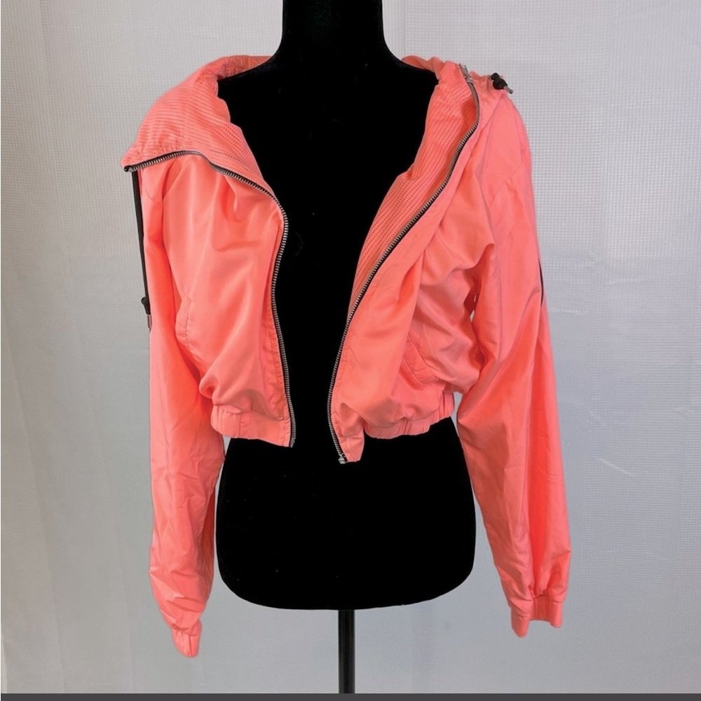 CUTE PINK WINDBREAKER COME SHOP💋🫶